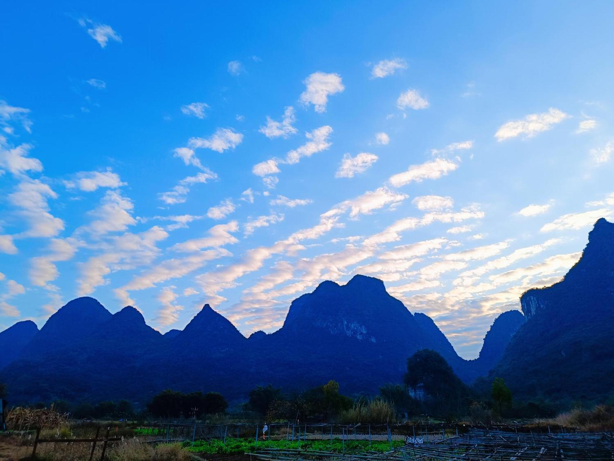 Dreamland Inn Yangshuo Bagian luar foto